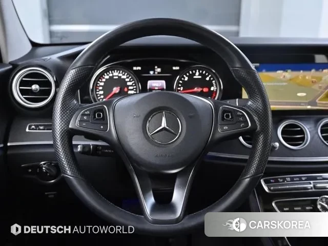 Mercedes-Benz E-Class W213 2018 Белый из Кореи, фото 4