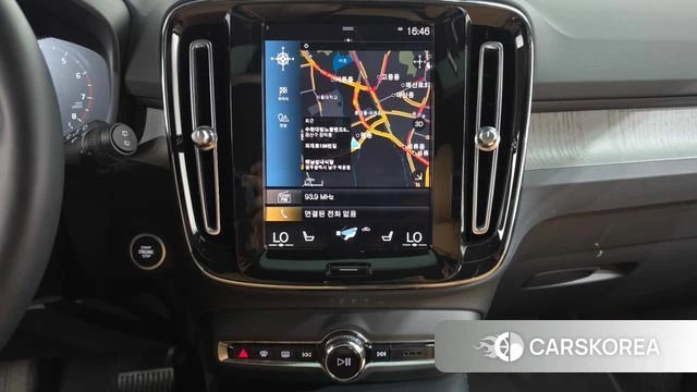 Volvo XC40 2022 Белый из Кореи, фото 4