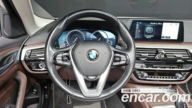 BMW 5 Series (G30) 2018 Белый из Кореи, фото 4