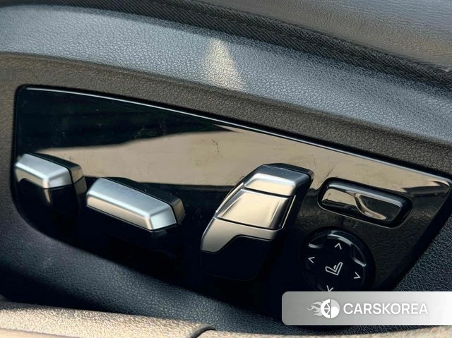 BMW 5 Series (G30) 2018 Синий из Кореи, фото 4