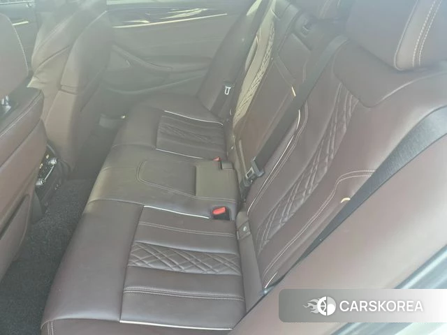 BMW 5 Series (G30) 2022 Белый из Кореи, фото 4