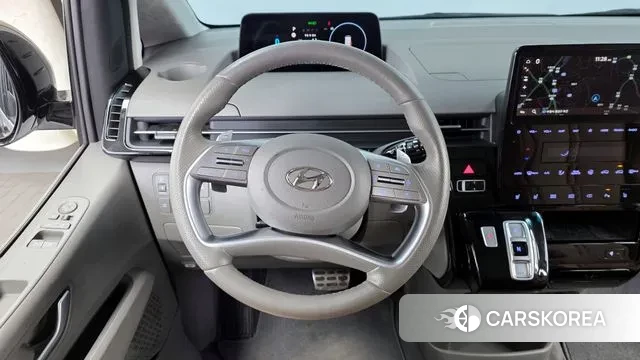 Hyundai Staria 2023 Белый из Кореи, фото 4