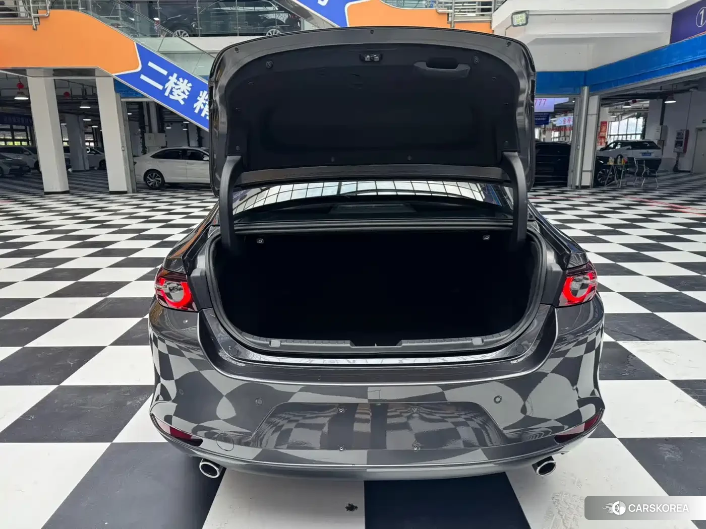 Mazda 3 2023 Silver/gray из Китая, фото 4