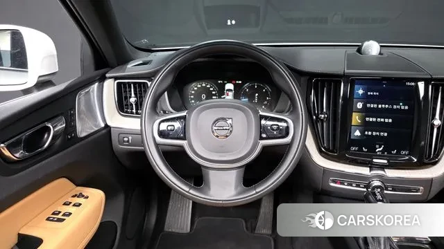 Volvo XC60 second Generation 2019 Белый из Кореи, фото 4