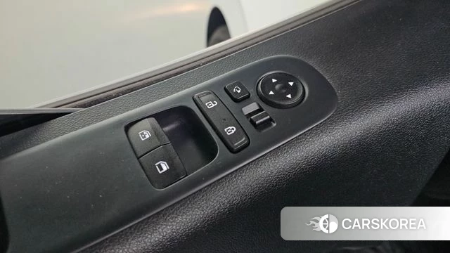 Hyundai Staria 2021 Белый из Кореи, фото 4