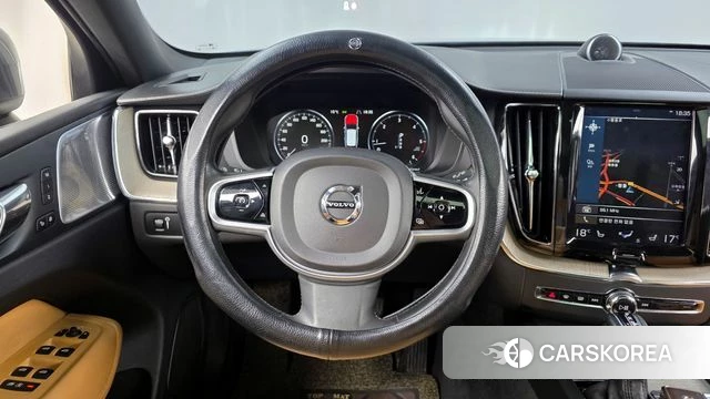 Volvo XC60 second Generation 2019 Серебристо-серый из Кореи, фото 4