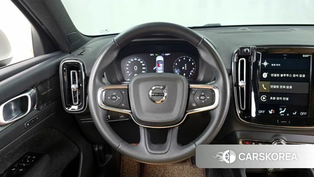 Volvo XC40 2021 Белый из Кореи, фото 4