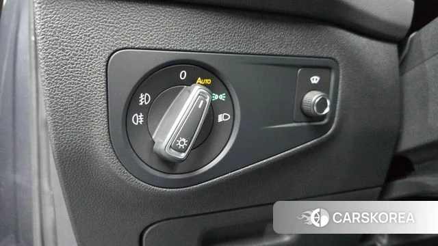 Volkswagen Tiguan second Generation 2020 Серый из Кореи, фото 4