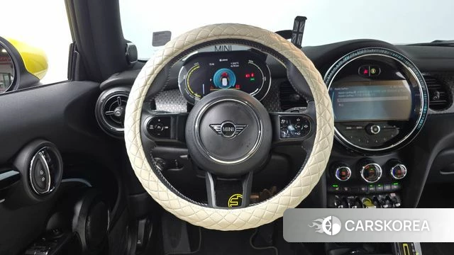 Mini Cooper Electric 2023 Серебряный из Кореи, фото 4