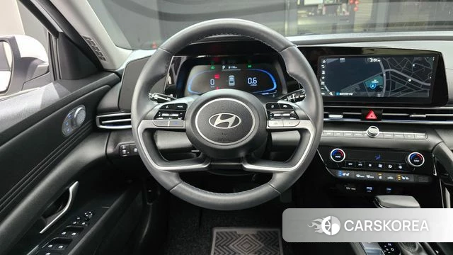 Hyundai The New Avante (CN7) 2024 Белый из Кореи, фото 4