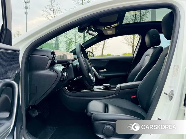 Mercedes-Benz Class A (imported) 2020 Белый из Китая, фото 4