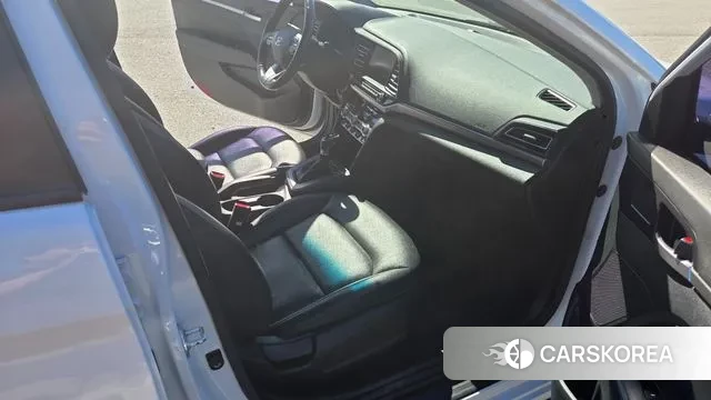 Hyundai The New Avante AD 2018 Белый из Кореи, фото 4