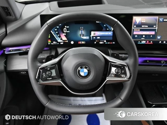 BMW 5 Series (G60) 2023 Черный из Кореи, фото 4