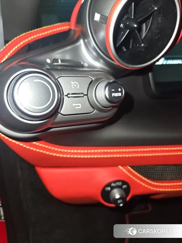 Ferrari F8 Tributo 2021 Красный из Кореи, фото 4