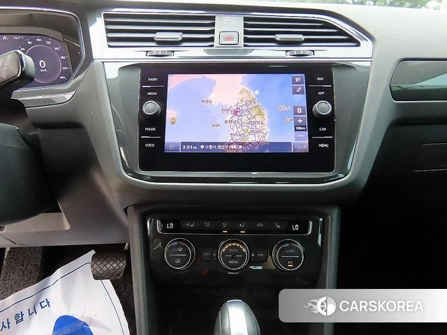 Volkswagen Tiguan second Generation 2020 Белый из Кореи, фото 4