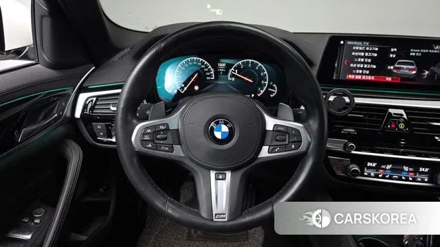 BMW 5 Series (G30) 2019 Белый из Кореи, фото 4