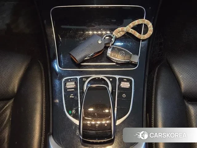 Mercedes-Benz C-Class W205 2018 Серый из Кореи, фото 4