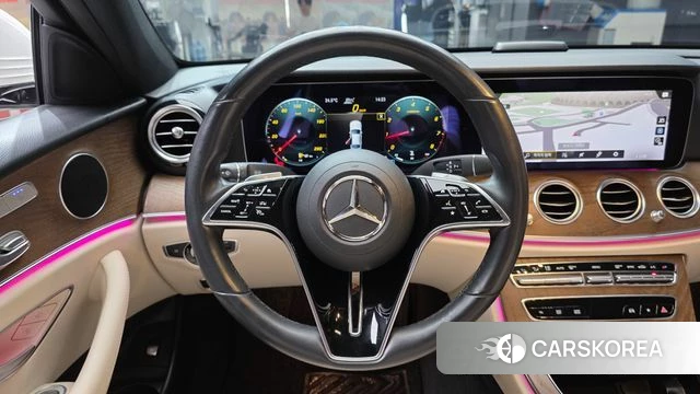 Mercedes-Benz E-Class W213 2022 Белый из Кореи, фото 4