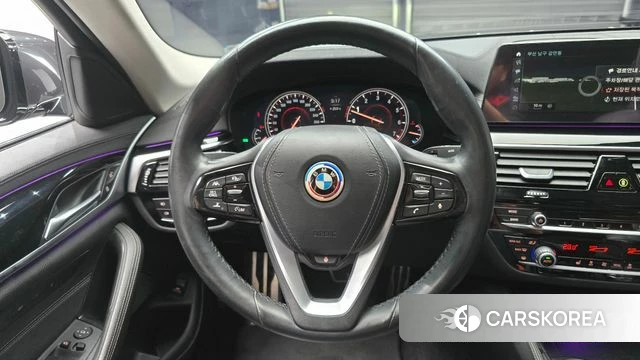 BMW 5 Series (G30) 2018 Серый из Кореи, фото 4