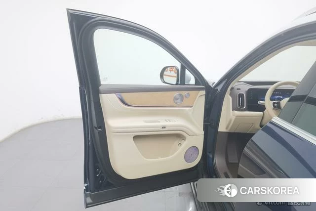 AITO Ask the world M9 2025 Синий из Китая, фото 4