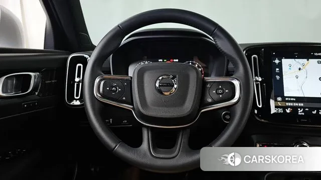 Volvo XC40 2021 Белый из Кореи, фото 4