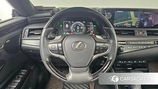 Lexus ES300h 7th generation 2019 Серебристо-серый из Кореи, фото 4