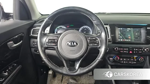 Kia Niro 2018 Белый из Кореи, фото 4