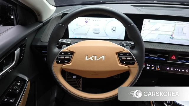 Kia EV6 2023 Черный из Кореи, фото 4