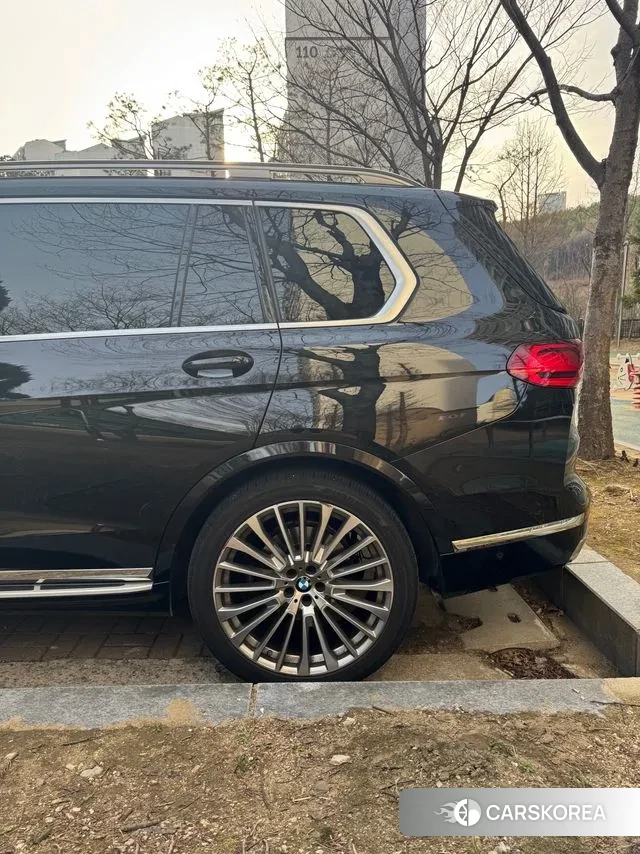 BMW X7 (G07) 2022 Черный из Кореи, фото 4