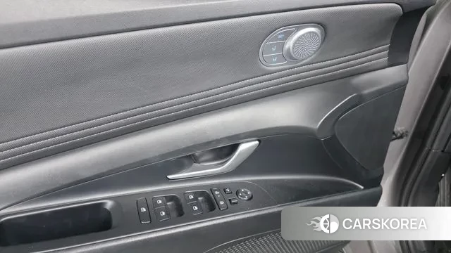 Hyundai The New Avante Hybrid (CN7) 2023 Серебристо-серый из Кореи, фото 4