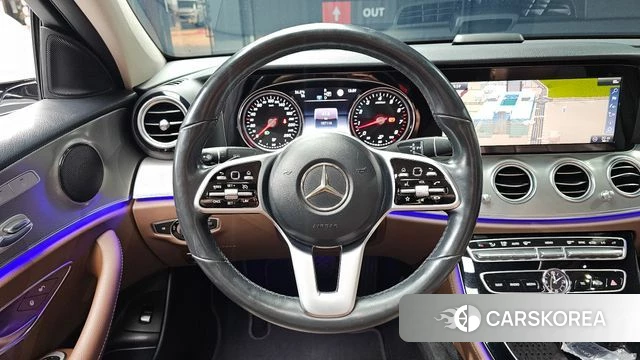 Mercedes-Benz E-Class W213 2019 Белый из Кореи, фото 4