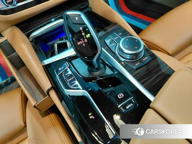 BMW 5 Series (G30) 2022 Белый из Кореи, фото 4