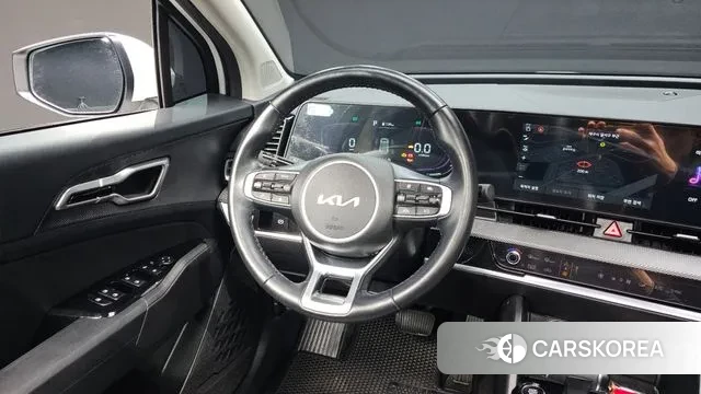 Kia Sportage 5th Generation 2023 Белый из Кореи, фото 4