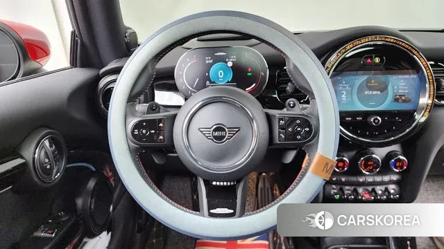 Mini Cooper S 2023 Жемчужный цвет из Кореи, фото 4