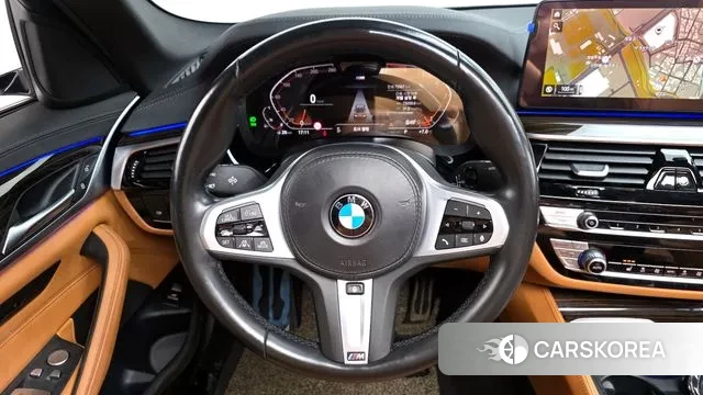 BMW 5 Series (G30) 2022 Белый из Кореи, фото 4