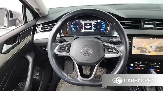 Volkswagen Passat GT (B8) 2022 Серебряный из Кореи, фото 4