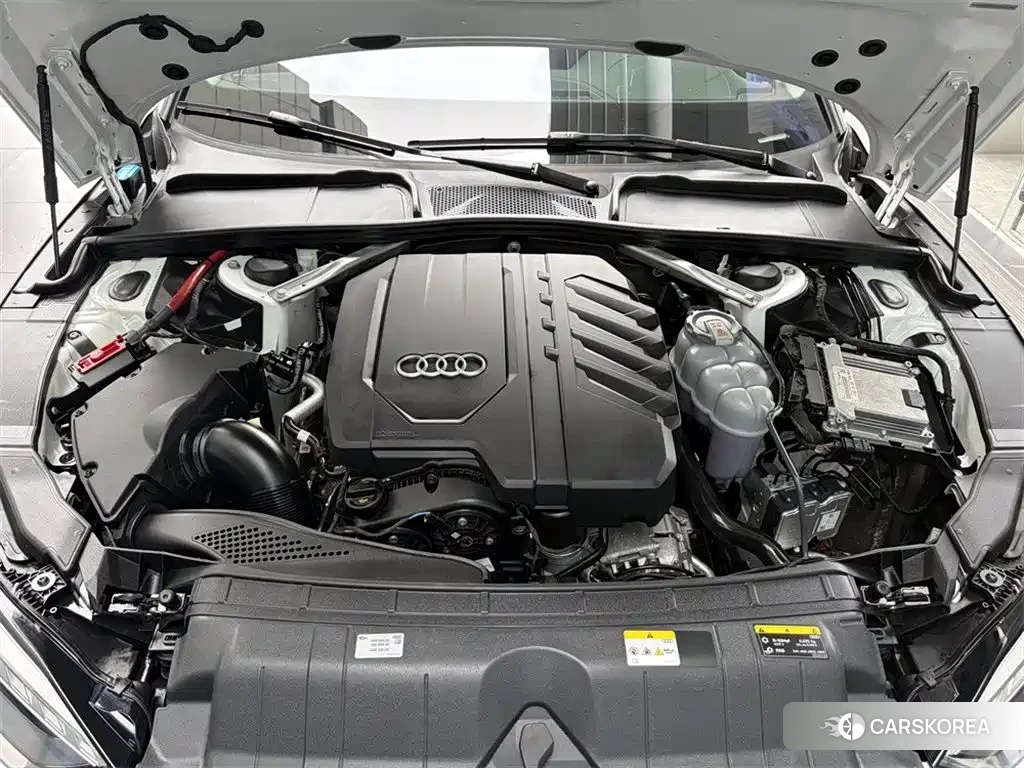 Audi A5 2023 Белый из Китая, фото 4