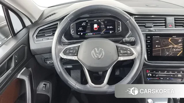 Volkswagen Tiguan Allspace 2022 Белый из Кореи, фото 4