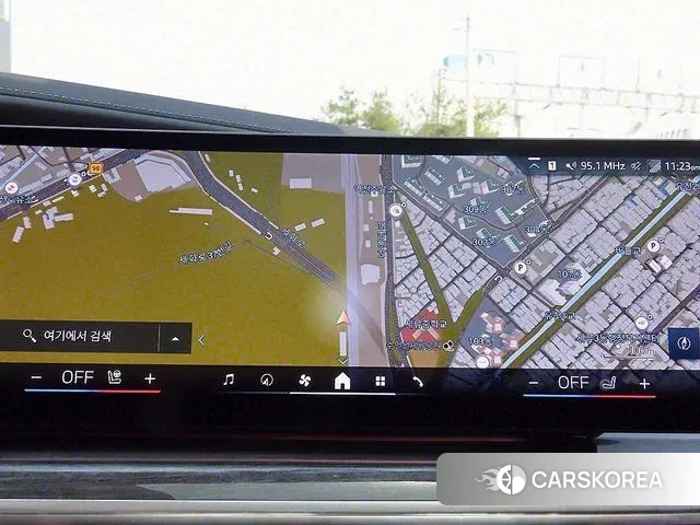 BMW 7 Series (G70) 2024 Белый из Кореи, фото 4