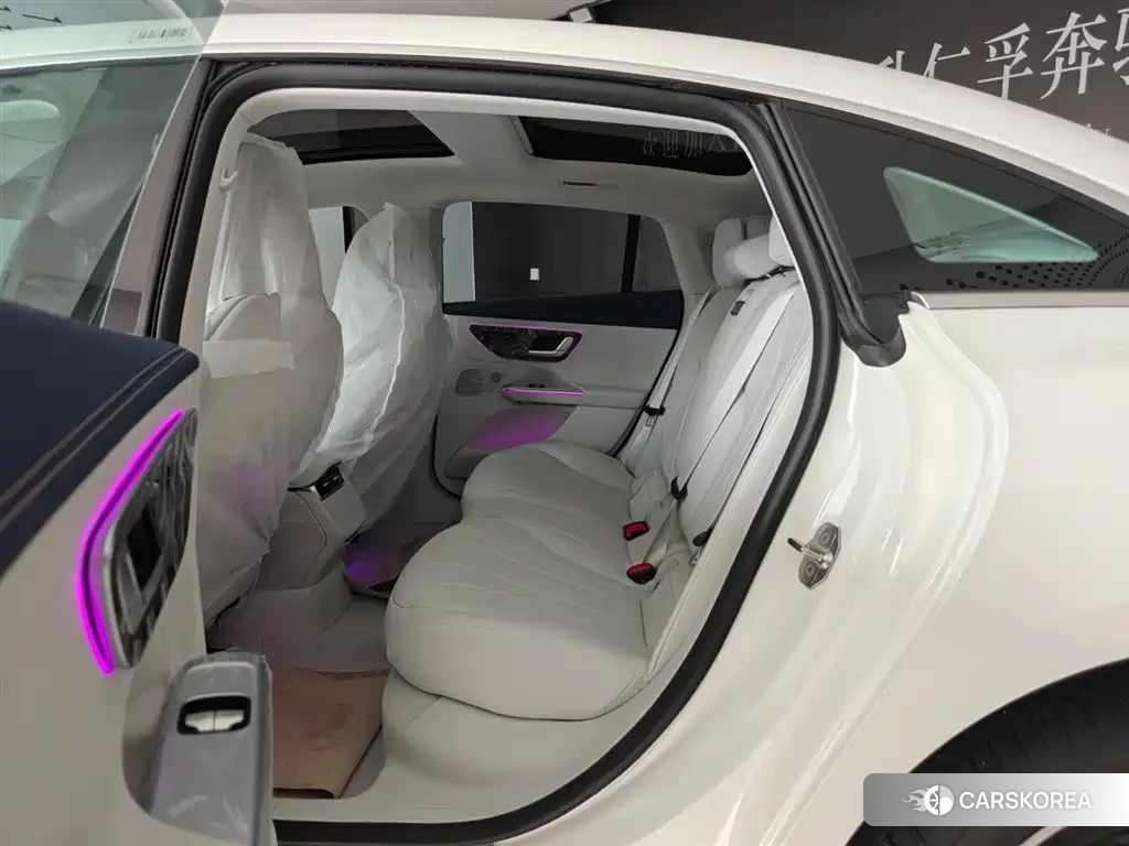 Mercedes-Benz EQE 2026 Белый из Китая, фото 4