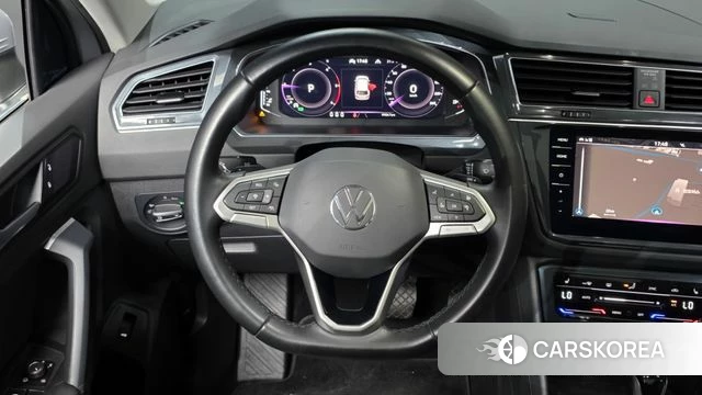 Volkswagen Tiguan second Generation 2021 Серебристо-серый из Кореи, фото 4
