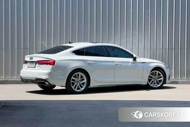 Audi A5 2021 Белый из Китая, фото 4