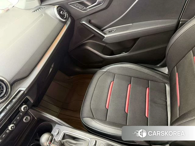 Audi Q2L 2023 Белый из Китая, фото 4