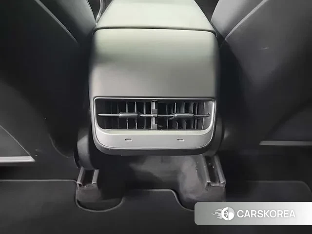 Tesla Model Y 2021 Черный из Кореи, фото 4