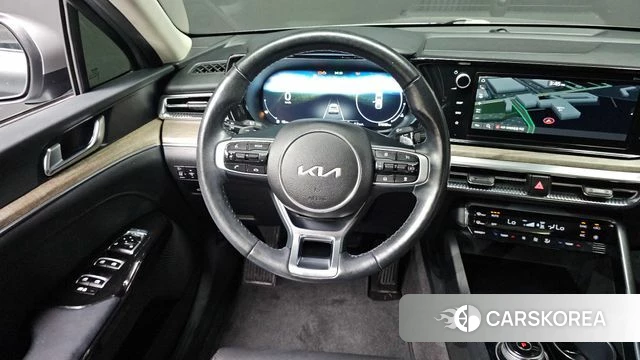 Kia K5 3rd generation 2022 Серебристо-серый из Кореи, фото 4