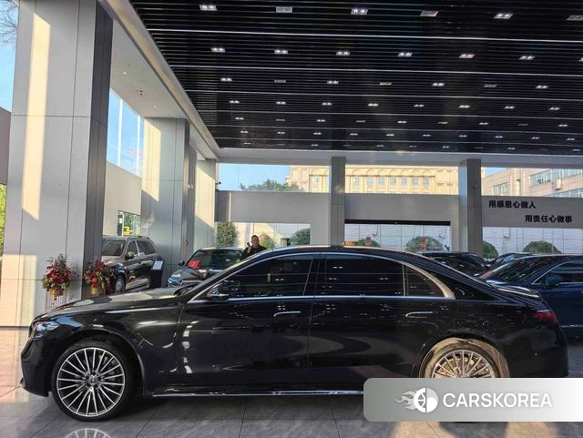 Mercedes-Benz S-class 2023 Черный из Китая, фото 4