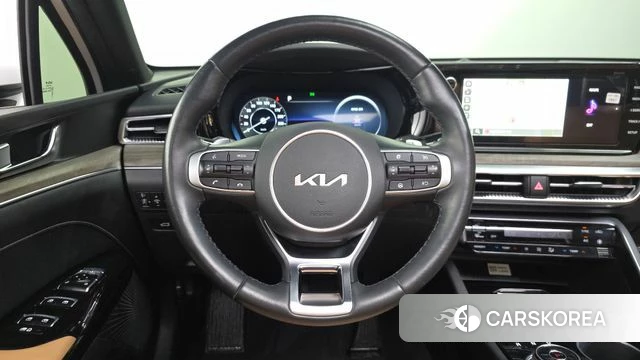 Kia K5 3rd generation 2023 Белый из Кореи, фото 4