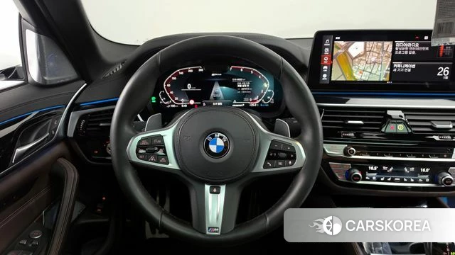 BMW 5 Series (G30) 2021 Белый из Кореи, фото 4