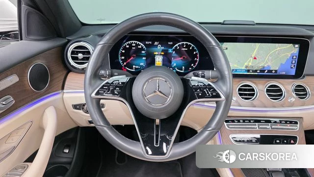 Mercedes-Benz E-Class W213 2023 Белый из Кореи, фото 4