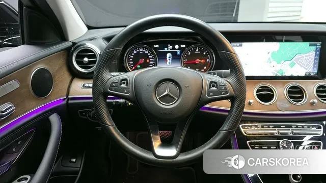 Mercedes-Benz E-Class W213 2018 Черный из Кореи, фото 4